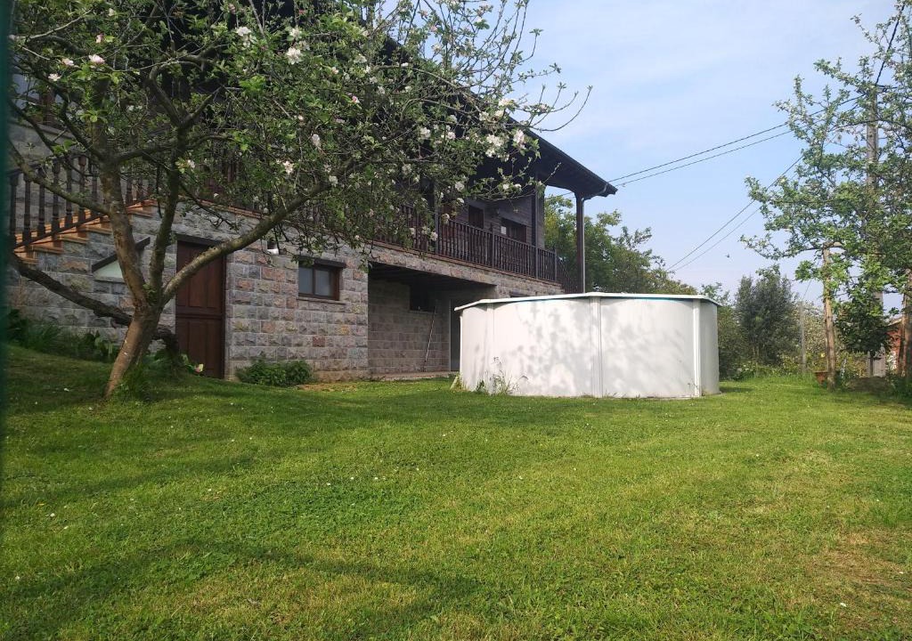 Nava House | Viviendas vacacionales La Casona de Tresniñin