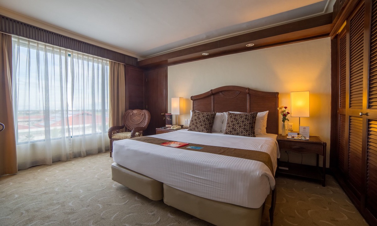 Mactan Export Processing Zone Hotel | Waterfront Airport Hotel & Casino