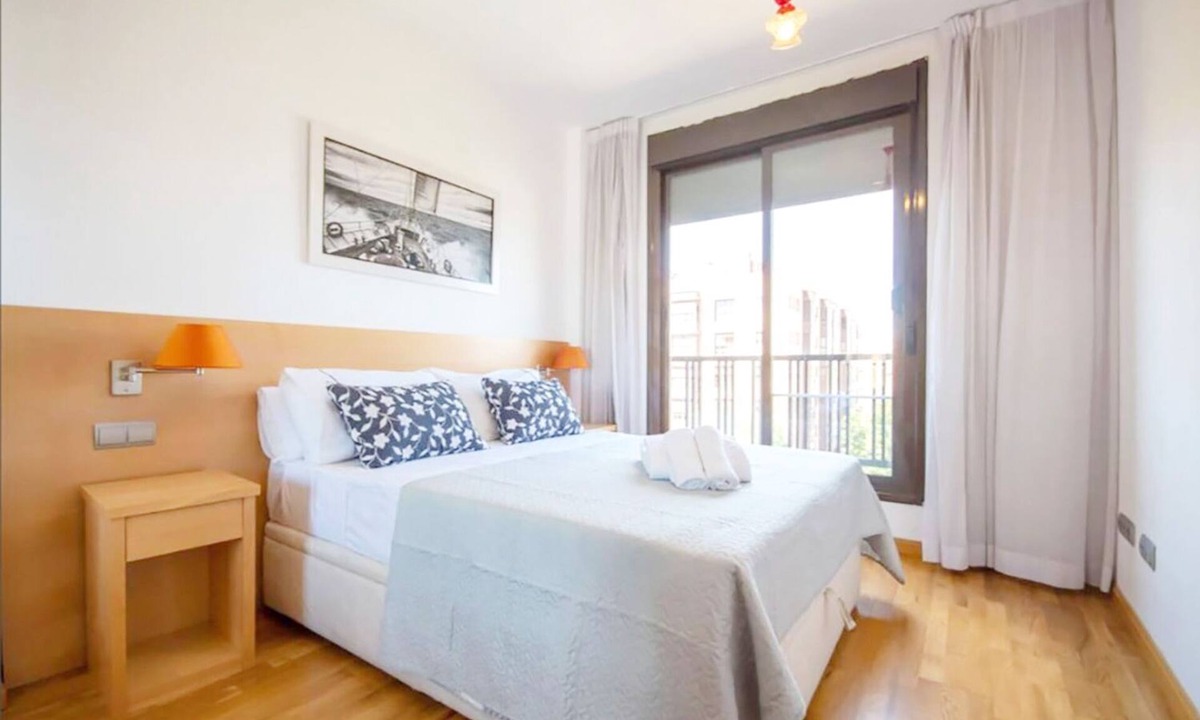 Rejas Hotel | Waterfront Campezo