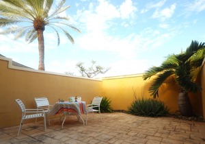 2 Bedroom Townhouse at Gold Coast, Close to the beaches of Aruba