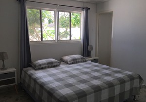 La Dolce Vita Apartments,elegant two bedroom 2 steps from Arashi Beach