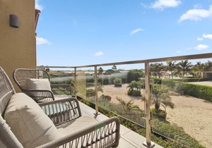 Luxury 1 bdrm boutique Condo in Gold Coast -Malmok