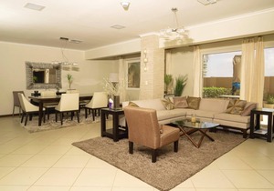 Luxury house front eagle beach with private pool