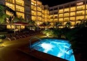 Luxury house front eagle beach with private pool