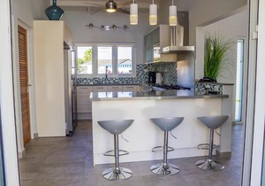 Malmok Beach Break Villa