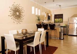Modern 2-Bedroom Home with Pools in Noord