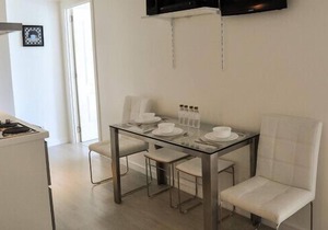 Spacious & Private 2BR @ Azure Miami 618