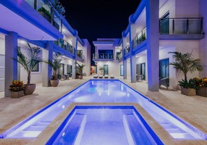 Waykiri Unit A-02 - Luxurious New Apartment , Noord