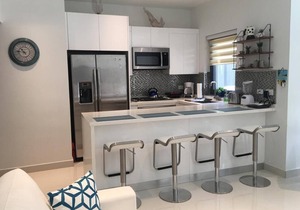 Waykiri Unit B-01 Luxurious New Apartment, Noord