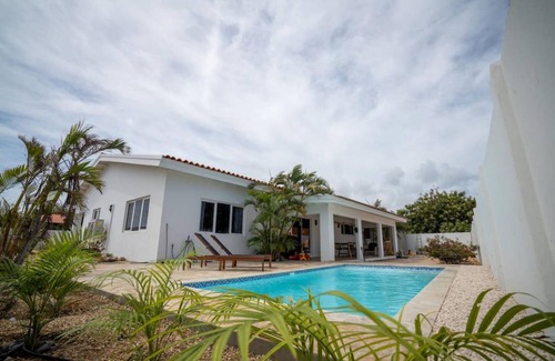 Esmeralda House | 160 m² House ∙ 3 bedrooms ∙ 6 guests