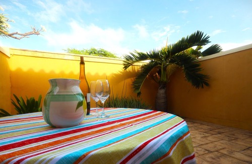 Kamay House | 2 Bedroom Townhouse at Gold Coast, Close to the beaches of Aruba