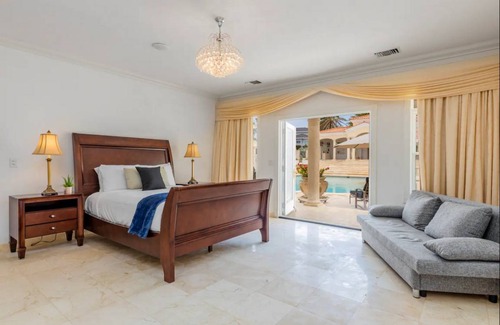 Malmok Apartment | 200 m² Studio flat ∙ 2 bedrooms ∙ 4 guests