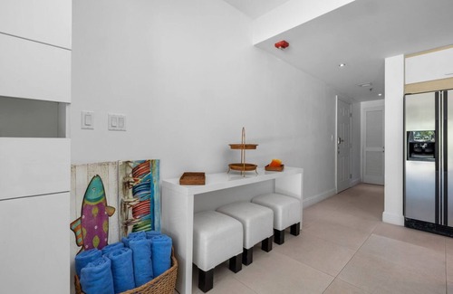 Oranjestad-West Condo | 2BDR ground floor Condo with Terrrace!