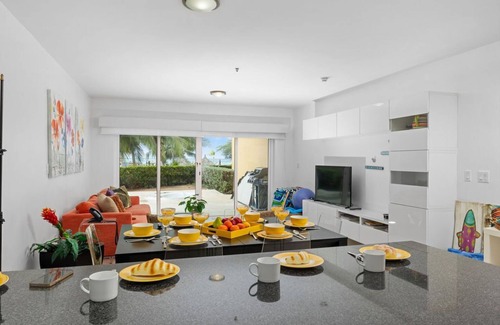 Oranjestad-West Condo | 2BDR ground floor Condo with Terrrace!