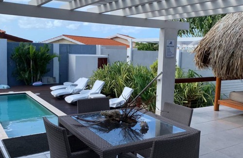 Malmok Villa | 300 m² Villa ∙ 3 bedrooms ∙ 9 guests