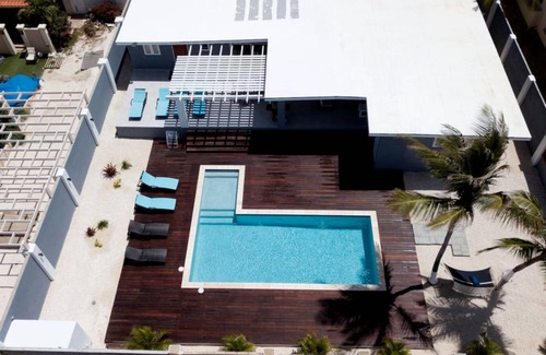 Malmok Villa | 300 m² Villa ∙ 3 bedrooms ∙ 9 guests