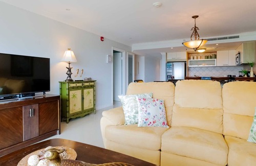 Oranjestad-West Condo | Beachfront - Glamour View 2BR condo - E422-2