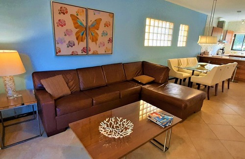 Gold Coast House | Gold Coast 2 bedroom/3 bathroom, sleeps 6