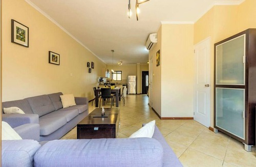 Gold Coast House | Gold Coast - 2BR3BA Gated Community w/Pools & Gym
