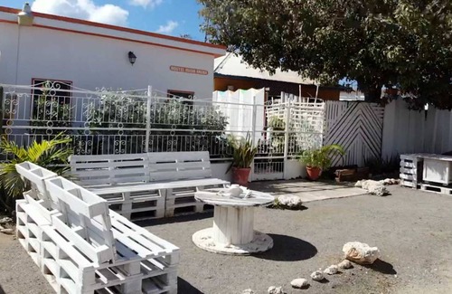 Oranjestad Hostel | Hostel ∙ 8 guests