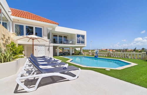 Malmok House | Luxurious Villa w/Stunning Ocean Views at Aruba Beach Retreat by Bocobay