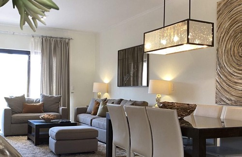 Gold Coast House | Luxury 2-bdr design townhome Au~59