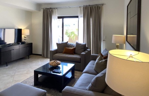 Gold Coast House | Luxury 2-bdr design townhome Au~59