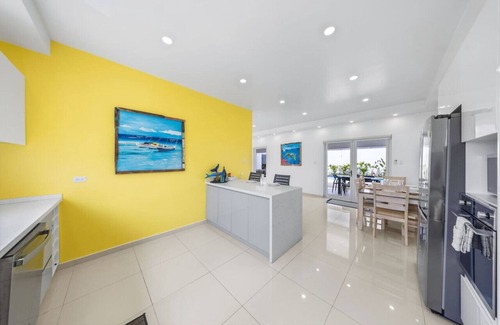 Kamay Apartment | Mango Villa by Bocobay