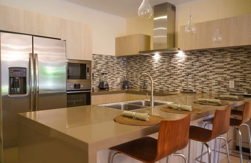 Oranjestad-West Apartment | Modern apartment in levent in front of eagle beach