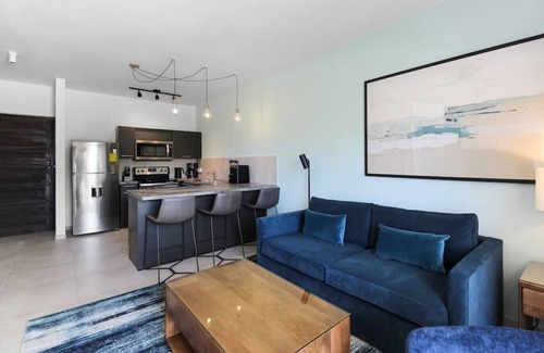 Gold Coast Apartment | Modern Condo in Luxury Resort - Oro 6 by Bocobay