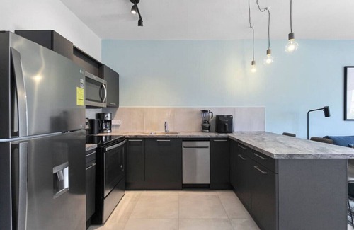 Gold Coast Apartment | Modern Condo in Luxury Resort - Oro 6 by Bocobay