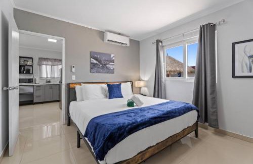Boroncana Apartment | Modern Salia Cerca Retreat Pool & Bbq