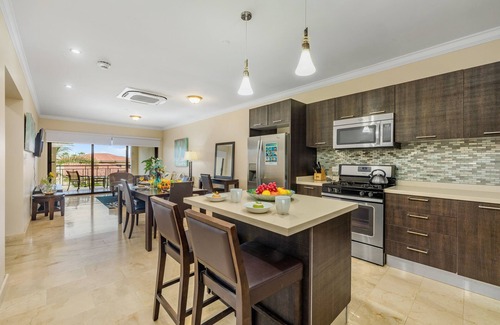 Washington Resort | Palm Aruba Condos