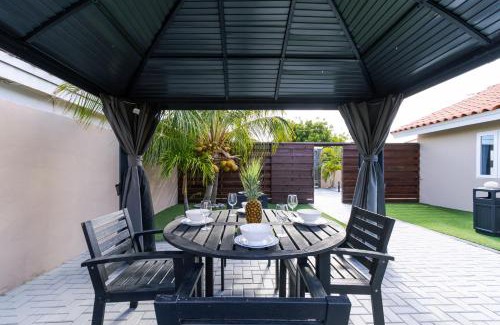 Oranjestad House | Solito 52