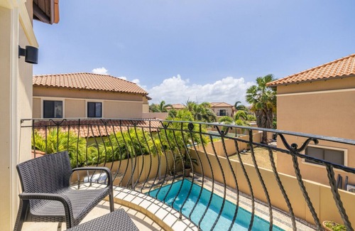 Gold Coast House | Spacious 3BR/3BA Villa with Relaxed Luxury Vibes at Diamante 159 by Bocobay