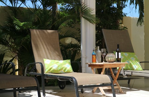 San Miguel House | Spacious Eagle Beach House