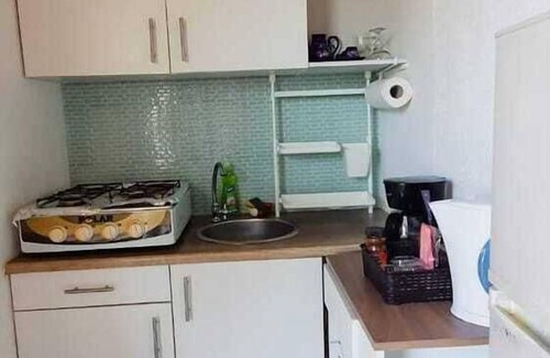 Opal Apartment | Studio Cocolishi, Walking - 10 min from the beach