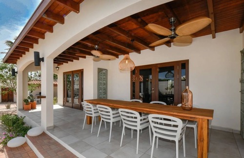 Kamay Villa | Summer Oak Villa