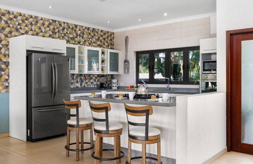 Esmeralda Villa | Villa Sophie PrivatePool 5 minutes from the Beach