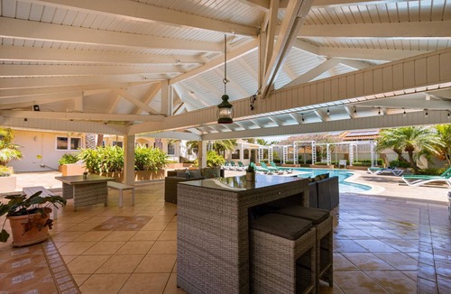 Malmok Apartment | 1 MIN WALK 2 Arashi Beach Suite w/RoofDeck & Pool
