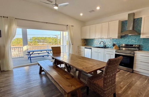 Navarre Beach House | #1 Reviewed Home on Navarre Beach Forever Views 33' Pool Outdoor Bar/TVs Hot Tub