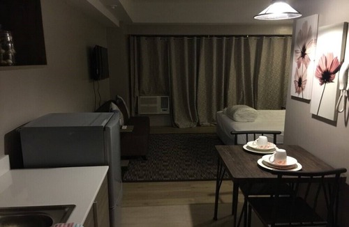 Pasig House | 14F Convenient and Cozy Condo Unit