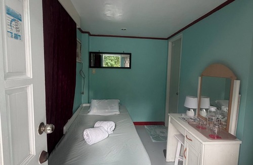 San Remigio Bed & Breakfast | 2 Bed with full bath AC, Rooftop and walking distance to beach