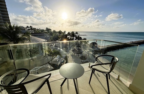 Palm Beach Apartment | 2 OCEAN VIEW BALCONIIES! Beautiful apt in Divi Phoenix - PALM BEACH - 4 guests