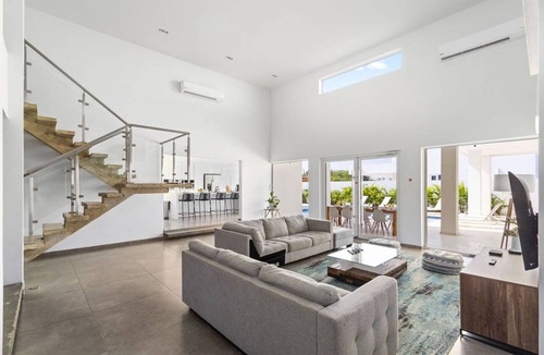 Esmeralda Villa | 250 m² Villa ∙ 6 bedrooms ∙ 12 guests