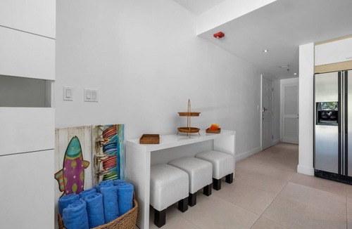 Oranjestad-West Condo | 2BDR ground floor Condo with Terrrace!