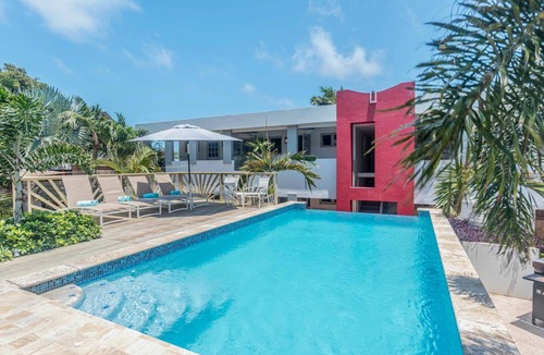 Boegoeroei Apartment | 2BR 1BA Ground Level in the Heart of Aruba ~ Pool