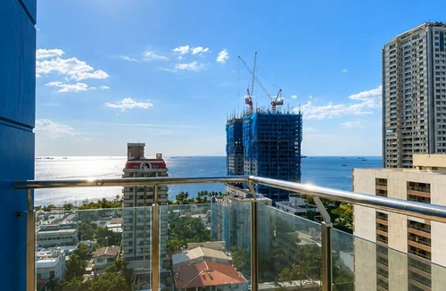 Ermita Night District Apartment | 2BR Malate Bayview Mansion, high floor seaview 26B