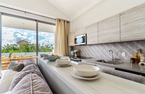 Eagle Beach Villa | 3 bdrm/2 bath Villa w/pool, Azure Beach Residences