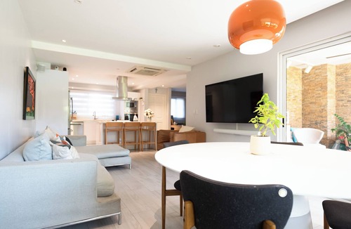 Rancho House | 3-Bedroom Townhome in amazing Eagle Beach